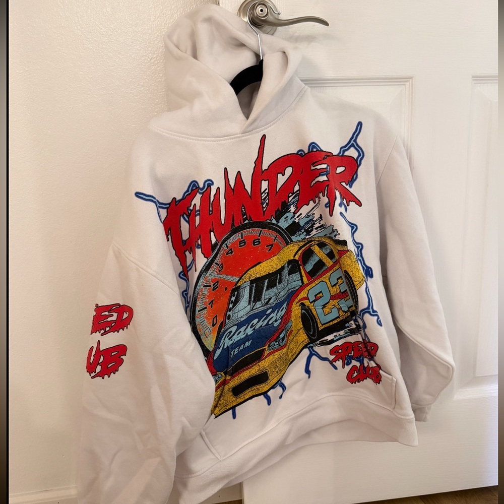 A hoodie that hoodies!